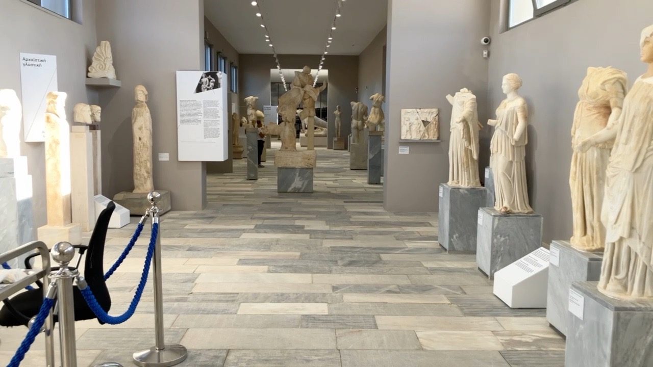 Wnętrze muzeum na Delos